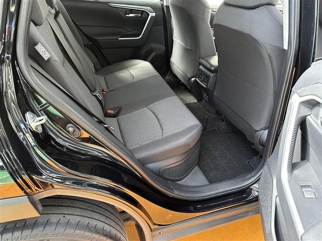 ＲＡＶ４ ハイブリッドＸ　バックカメ　フルセグＴＶ　ＴＶ　ＬＥＤヘッドライト　横滑り防止　盗難防止　キーフリー　クルコン　スマ－トキ－　ＡＢＳ　アルミ　ＥＴＣ　ドラレコ　エアコン　エアバッグ　パワーウィンドウ　踏み間違い防止（19枚目）