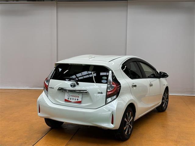 アクア Ｓスタイルブラック　ＷエアＢ　ＡＵＴＯエアコン　リモコンキー　リアカメラ　ＶＳＣ　セキュリティアラーム　ナビＴＶ　パワステ　ＡＢＳ　地デジＴＶ　アルミホイール　ＥＴＣ車載器　ＰＷ　メモリーナビゲーション　運転席エアバック（9枚目）