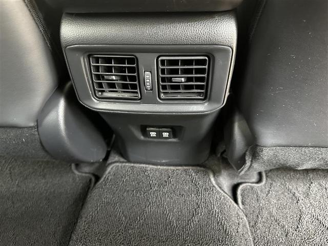 【会話の弾む、静かな空間】　振動・騒音を抑える高剛性ボディに加え、ダッシュ・フロア面の吸音材範囲を従来に比べ拡大！快適なドライビング空間へ（＾＾）