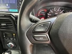 ���ƥ���󥰥����å���ܡ��ϥ�ɥ�긵�Υ����å��ǲ���Ĵ��ʤɽ���ޤ�������������Ǥ��� 6