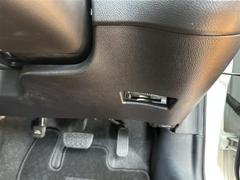 ������ �ե���١����ǡ�����ƥꥸ����ȥ��ꥢ��󥹥��ʡ���ξ¦��ư�ɥ������ޥ������Хå���˥��� 0401005A20260321T003 7