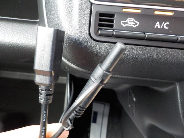 Jスタイル 届出済未使用車 Bluetooth地デジナビ付 ハンズフリー USB端子 ホワイトルーフ ルーフレール LEDライト 専用メッキグリル レザー調ファブリックシート メッキドアハンドル メーカー保証付(9枚目)