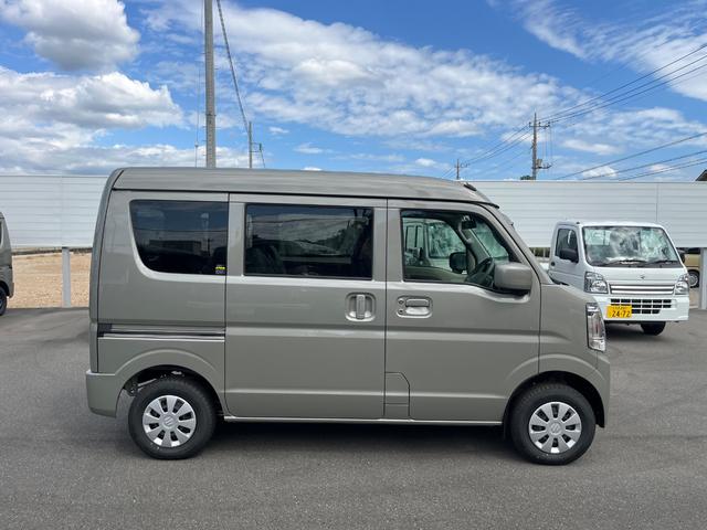 エブリイ ジョインターボ　４ＷＤターボ　純正ディスプレイオーディオ　バックカメラ付　届出済み未使用車　両自動ドア　オートエアコン　プッシュスタート　スマートキ―　シートヒーター　ＬＥＤライト　ＵＳＢソケット　メーカー保証付（4枚目）