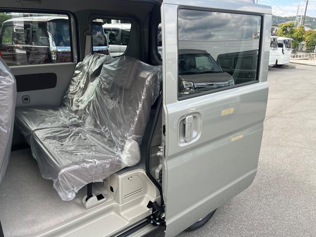 エブリイ ジョインターボ　４ＷＤターボ　純正ディスプレイオーディオ　バックカメラ付　届出済み未使用車　両自動ドア　オートエアコン　プッシュスタート　スマートキ―　シートヒーター　ＬＥＤライト　ＵＳＢソケット　メーカー保証付（5枚目）