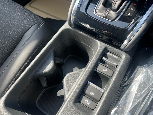 ヴェゼル e:HEV Z ホンダコネクト地デジナビ付登録済み未使用車 バックカメラ ホンダセンシング LEDライト シートヒーター パワーバックドア ETC2.0 メーカー保証(11枚目)