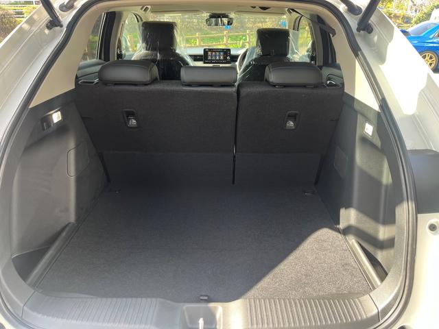 ヴェゼル e:HEV Z ホンダコネクト地デジナビ付登録済み未使用車 バックカメラ ホンダセンシング LEDライト シートヒーター パワーバックドア ETC2.0 メーカー保証(14枚目)