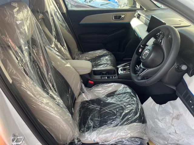 ヴェゼル e:HEV Z・PLaYパッケージ ホンダコネクト地デジナビ付登録済み未使用車 バックカメラ ホンダセンシング LEDライト シートヒーター パワーバックドア ETC2.0 ブラックルーフ メーカー保証(11枚目)