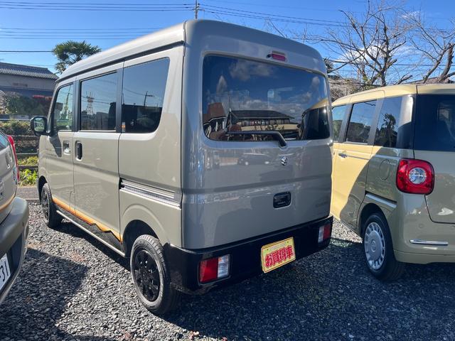 エブリイ Ｊリミテッド　Ｂｌｕｅｔｏｏｔｈ地デジナビ付届出未使用車　特別仕様車　スマートキ―　プッシュスタート　両側オートスライドドア　メーカー保証付（5枚目）