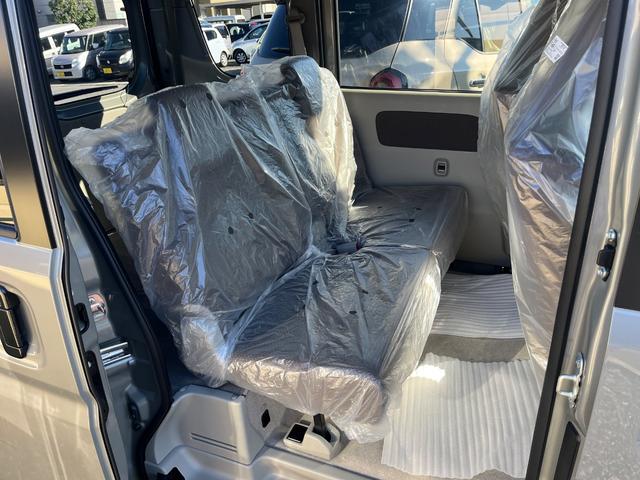 エブリイ Ｊリミテッド　Ｂｌｕｅｔｏｏｔｈ地デジナビ付届出未使用車　特別仕様車　スマートキ―　プッシュスタート　両側オートスライドドア　メーカー保証付（11枚目）