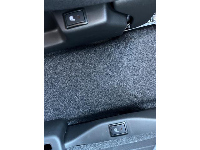 ソリオ ハイブリッドＭＺ　マイナー後モデル　メーカーオプションスズキコネクト全方位９型Ｂｌｕｅｔｏｏｔ地デジナビ付　　両側オートスライドドア　スズキセーフティサポート　ＬＥＤ　シートヒーター　メーカー保証（14枚目）