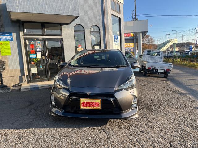 アクア S フロントグリル エアロ TRDアルミホイール センターマフラー レザーシートカバー Bluetoothフルセグ地デジナビ バックカメラ スマートキー 保証付き(2枚目)