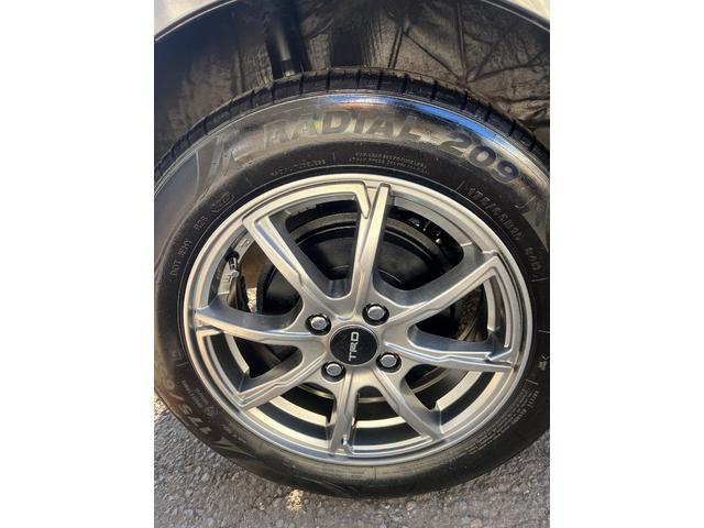 アクア S フロントグリル エアロ TRDアルミホイール センターマフラー レザーシートカバー Bluetoothフルセグ地デジナビ バックカメラ スマートキー 保証付き(6枚目)