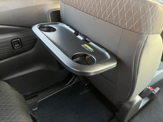 ソリオバンディット ハイブリッドＭＶ　メーカーオプションスズキコネクト全方位９型Ｂｌｕｅｔｏｏｔ地デジナビ　ＣＤ　　ＤＶＤ再生　両側オートスライドドア　スズキセーフティサポート　ＬＥＤヘッドライト　シートヒーター　メーカー保証付（13枚目）