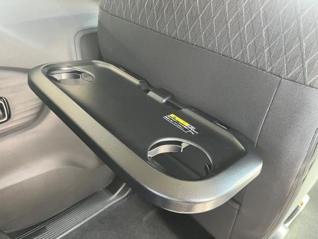 ソリオ ハイブリッドＭＺ　４ＷＤ　マイナー後モデル　メーカーオプションスズキコネクト全方位９型Ｂｌｕｅｔｏｏｔ地デジナビ付登録済み未使用車　両側オートスライドドア　スズキセーフティサポート　ＬＥＤ　シートヒーター　メーカー保証（11枚目）