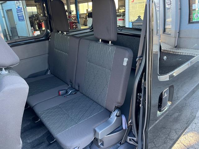 アトレー ＲＳ　４ＷＤ　Ｂｌｕｅｔｏｏｔｈフルセグ地デジナビ付届出済み未使用車　ＣＤ　走行中ＴＶ　ハンズフリー　バックカメラ　両側オートスライドドア（14枚目）