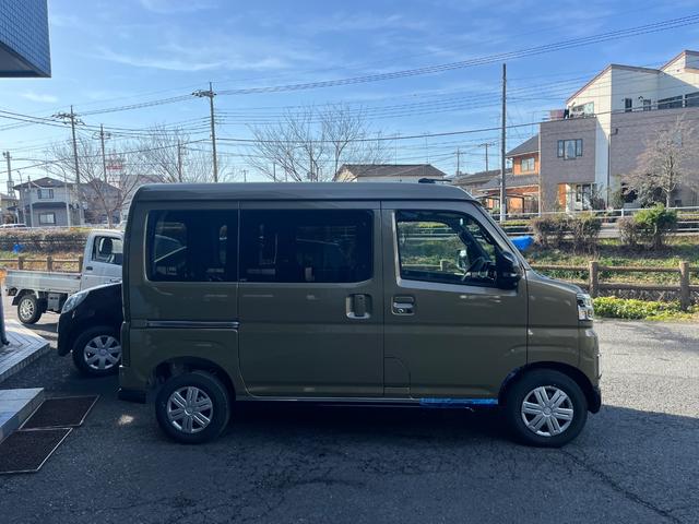 アトレー ＲＳ　４ＷＤ　Ｂｌｕｅｔｏｏｔｈフルセグ地デジナビ付届出済み未使用車　ＣＤ　走行中ＴＶ　ハンズフリー　バックカメラ　両側オートスライドドア（4枚目）