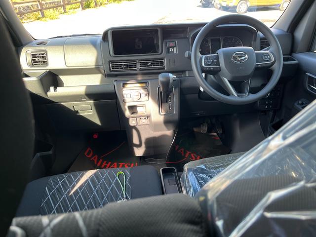 アトレー ＲＳ　４ＷＤ　Ｂｌｕｅｔｏｏｔｈフルセグ地デジナビ付届出済み未使用車　ＣＤ　走行中ＴＶ　ハンズフリー　バックカメラ　両側オートスライドドア（6枚目）