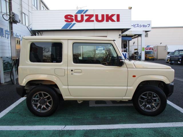 ジムニー ＸＣ　３型　純正ナビゲーション　４速オートマチック　スズキセーフティーサポート　衝突被害軽減ブレーキ　誤発進抑制機能　運転席・助手席シートヒーター　ステアリングオーディオスイッチ　アダプティブクルーズコントロール（4枚目）