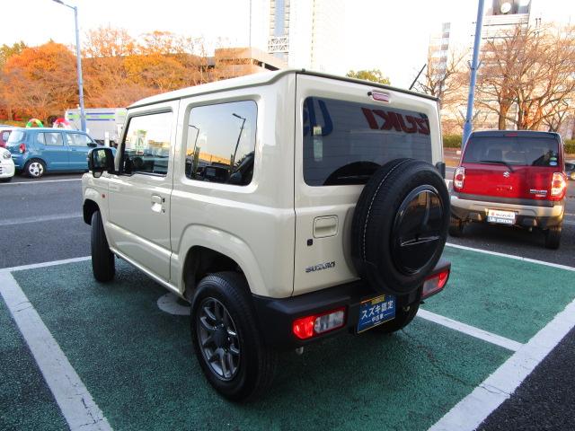 ジムニー ＸＣ　３型　純正ナビゲーション　４速オートマチック　スズキセーフティーサポート　衝突被害軽減ブレーキ　誤発進抑制機能　運転席・助手席シートヒーター　ステアリングオーディオスイッチ　アダプティブクルーズコントロール（9枚目）