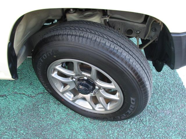 ジムニー ＸＣ　３型　純正ナビゲーション　４速オートマチック　スズキセーフティーサポート　衝突被害軽減ブレーキ　誤発進抑制機能　運転席・助手席シートヒーター　ステアリングオーディオスイッチ　アダプティブクルーズコントロール（21枚目）