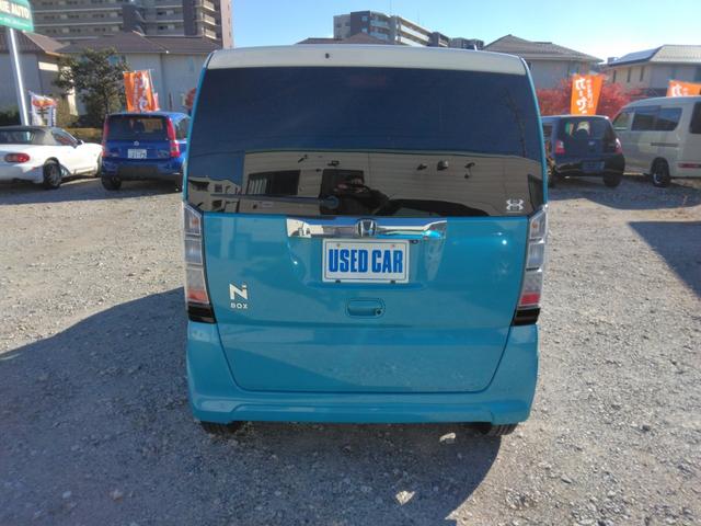 N-BOX 2トーンカラースタイル GターボSSパッケージ スマートキー 両側パワースライドドア ナビ TV バックカメラ ETC 衝突軽減ブレーキ シロ/水色ツートン オートクルーズ(3枚目)