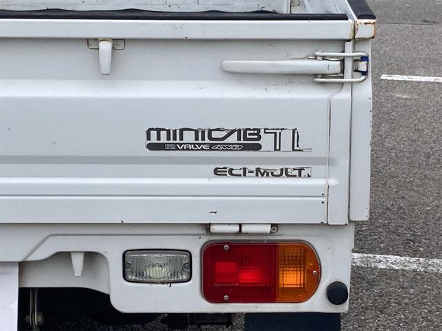 ミニキャブトラック ＴＬ　４ＷＤ　５速マニュアル　ＥＣＩ－ＭＵＬＴ　１２バルブ　エアコン　パワーステアリング　ドアバイザー　三方開　積載量３５０ｋｇ（18枚目）