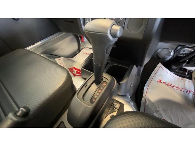 スタンダード 4WD アイドリングストップ CVT エアコン パワステ 純正AM/FMラジオ 衝突被害軽減システム 横滑り防止機構(28枚目)
