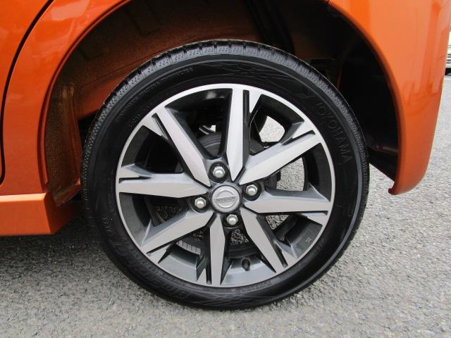 デイズ ハイウェイスターＧターボ　ターボ車　ナビゲーション　フルセグテレビ　ＣＤ・ＤＶＤ　Ｂｌｕｅｔｏｏｔｈ　全方位カメラ　ＥＴＣ　ＨＩＤヘッドライト　フォグランプ　クルーズコントロール　ステアリングスイッチ　オートライト（9枚目）