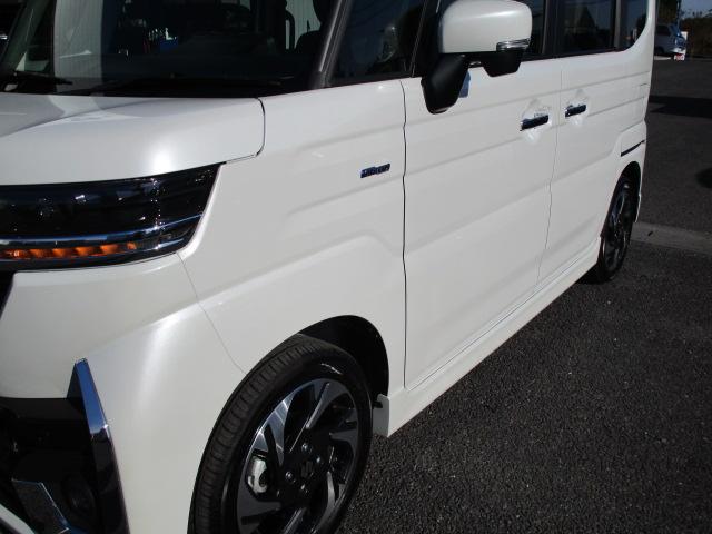 スペーシアカスタム カスタム　ＨＹＢＲＩＤ　ＸＳターボ　アウトレット価格です！ルーフ凹みの為！（14枚目）