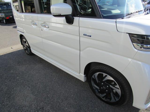 スペーシアカスタム カスタム　ＨＹＢＲＩＤ　ＸＳターボ　アウトレット価格です！ルーフ凹みの為！（22枚目）