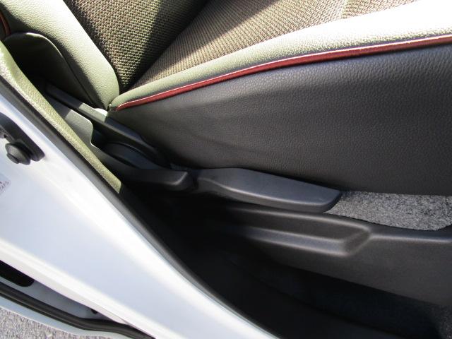 スペーシアカスタム カスタム　ＨＹＢＲＩＤ　ＸＳターボ　アウトレット価格です！ルーフ凹みの為！（36枚目）