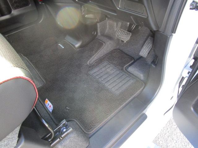 スペーシアカスタム カスタム　ＨＹＢＲＩＤ　ＸＳターボ　アウトレット価格です！ルーフ凹みの為！（37枚目）