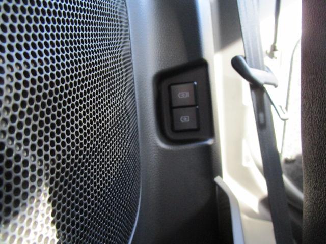 スペーシアカスタム カスタム　ＨＹＢＲＩＤ　ＸＳターボ　アウトレット価格です！ルーフ凹みの為！（66枚目）