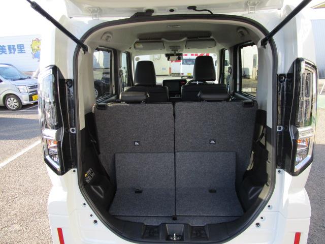 スペーシアカスタム カスタム　ＨＹＢＲＩＤ　ＸＳターボ　アウトレット価格です！ルーフ凹みの為！（69枚目）