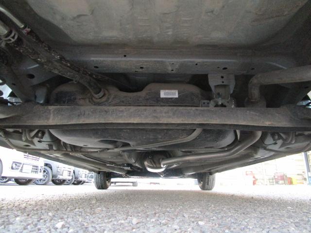 アルト Ｌ　３型　前後ブレーキサポート　オートマチックハイビーム　ＣＤステレオ　シートヒーター　エアコン　パワステ　パワーウィンドウ　キーレスエントリー　横滑り防止装置　ＡＢＳ　エアバッグ（10枚目）