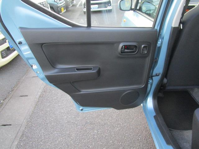 アルト Ｌ　３型　前後ブレーキサポート　オートマチックハイビーム　ＣＤステレオ　シートヒーター　エアコン　パワステ　パワーウィンドウ　キーレスエントリー　横滑り防止装置　ＡＢＳ　エアバッグ（51枚目）