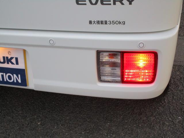 エブリイ ＰＡ　６型　マニュアル５速　前後ブレーキサポート　横滑り防止装置　オートライト　オートハイビーム（8枚目）