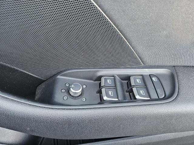 �E�B���h�E�X�C�b�`�܂��w�g�p�p�x�������^�]�ȑ��̃X�C�b�`�܂��B�ڗ������Ȃ��Y��ȏ�Ԃ�ۂ��Ă��܂��B�x