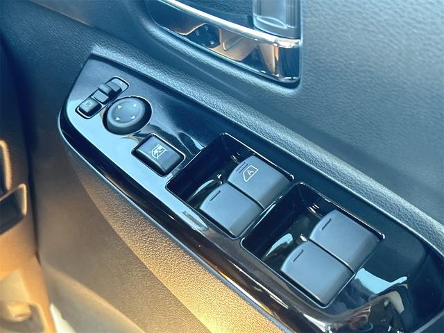 デリカミニ Ｔ　プレミアム　全周囲カメラ　両側電動スライドドア　オートクルーズコントロール　レーンアシスト　衝突被害軽減システム　オートライト　ＬＥＤヘッドランプ　スマートキー　アイドリングストップ　電動格納ミラー（11枚目）