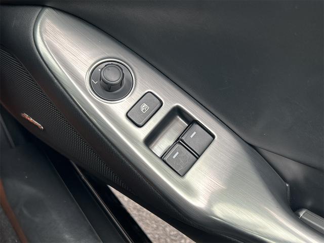 ロードスターＲＦ ＲＳ　オープンカー　バックカメラ　ナビ　クリアランスソナー　オートクルーズコントロール　レーンアシスト　衝突被害軽減システム　オートライト　ＬＥＤヘッドランプ　ＭＴ　スマートキー　シートヒーター（12枚目）