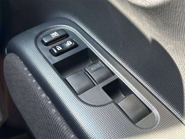 スペイド Ｆ　ＥＴＣ　バックカメラ　レーンアシスト　衝突被害軽減システム　電動スライドドア　オートマチックハイビーム　オートライト　スマートキー　アイドリングストップ　電動格納ミラー　ウォークスルー　ＣＶＴ（12枚目）