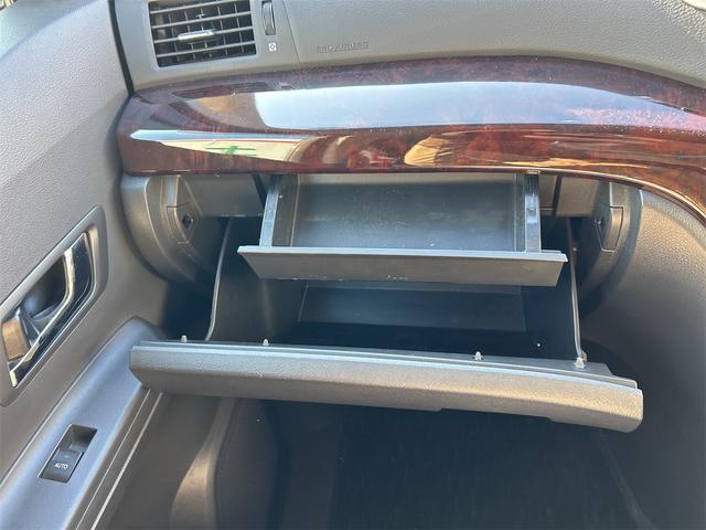 アルファード 240S 4WD ETC バックカメラ ナビ TV クリアランスソナー 両側電動スライドドア オートライト HID スマートキー 電動格納ミラー 後席モニター CVT アルミホイール CD DVD再生 USB(40枚目)