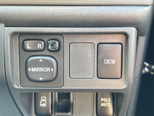 シエンタ DICEリミテッド ETC ナビ TV 両側スライド・片側電動 HID キーレスエントリー 電動格納ミラー 3列シート CVT CD DVD再生 Bluetooth 衝突安全ボディ ABS エアコン パワーステアリング(9枚目)