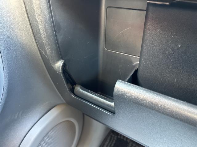 シエンタ DICEリミテッド ETC ナビ TV 両側スライド・片側電動 HID キーレスエントリー 電動格納ミラー 3列シート CVT CD DVD再生 Bluetooth 衝突安全ボディ ABS エアコン パワーステアリング(34枚目)