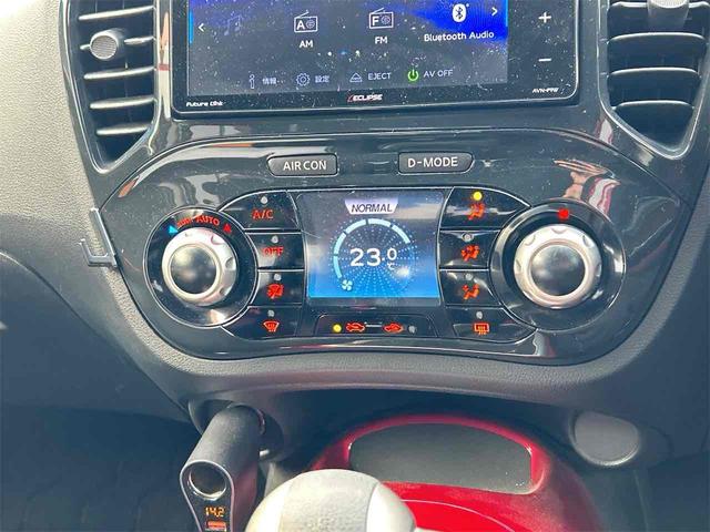 ジューク 15RX タイプV ETC バックカメラ ナビ TV オートライト アルミホイール スマートキー 電動格納ミラー CVT 盗難防止システム 衝突安全ボディ CD Bluetooth ABS エアコン パワーステアリング(6枚目)