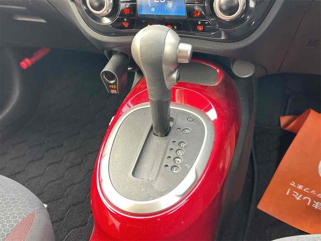 ジューク 15RX タイプV ETC バックカメラ ナビ TV オートライト アルミホイール スマートキー 電動格納ミラー CVT 盗難防止システム 衝突安全ボディ CD Bluetooth ABS エアコン パワーステアリング(7枚目)