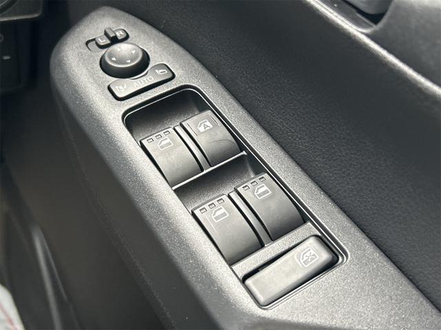 ムーヴ Ｘ　ドライブレコーダー　両側スライド・片側電動　クリアランスソナー　衝突被害軽減システム　オートライト　ＬＥＤヘッドランプ　スマートキー　アイドリングストップ　電動格納ミラー　ベンチシート（11枚目）