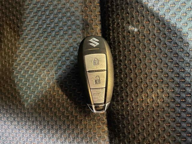 �X�}�[�g�L�[�V�X�e�����v�b�V���G���W���X�^�[�g�V�X�e���A�G���W���n���E��~�������^�b�`�ōs���A�L�[�̃��b�N�܂Ńh�A�m�u�ɐG��鎖�Ń����^�b�`����ōs�����Ƃ��o���܂���