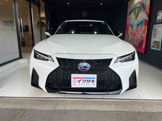 ＩＳ ＩＳ３００ｈ　Ｆスポーツ　ドライブレコーダー　クリアランスソナー　レーンアシスト　オートクルーズコントロール　衝突被害軽減システム　全周囲カメラ　ナビ　ＴＶ　アルミホイール　オートマチックハイビーム　ＬＥＤヘッドランプ（12枚目）