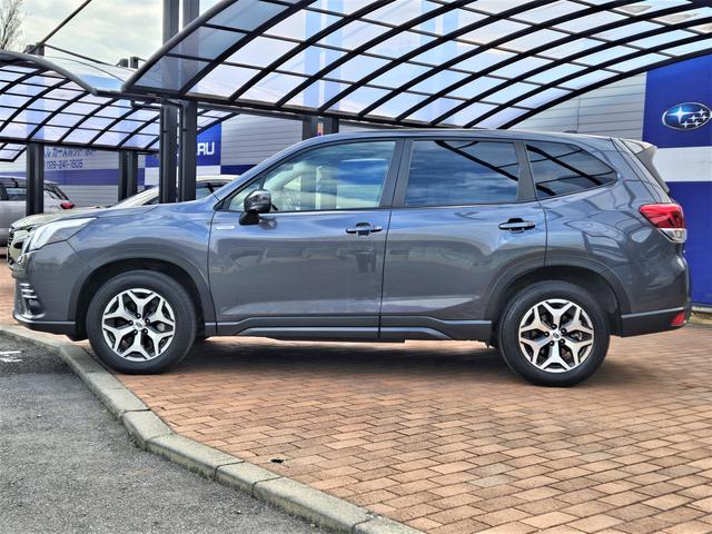 フォレスター ツーリング　アイサイト搭載車　ナビ　ＥＴＣ　ドラレコ（3枚目）